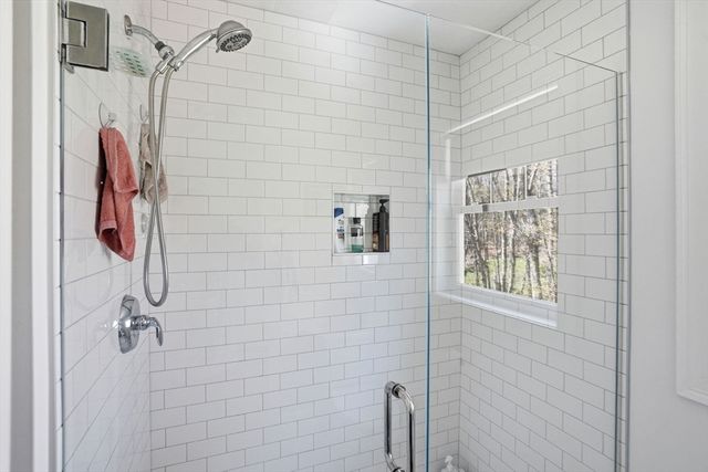 114 Run Brook Circle, Taunton, MA 02780