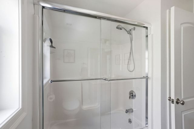 114 Run Brook Circle, Taunton, MA 02780