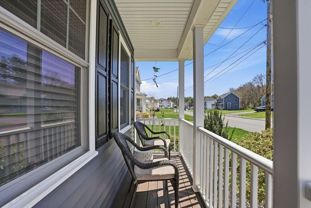 114 Run Brook Circle, Taunton, MA 02780