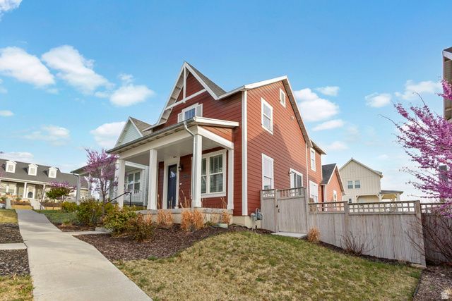 10737 S LAKE TERRACE AVE, South Jordan, UT 84009