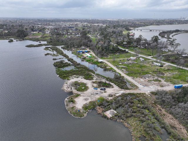 17202 Meadowbrook Drive, Channelview, TX 77530