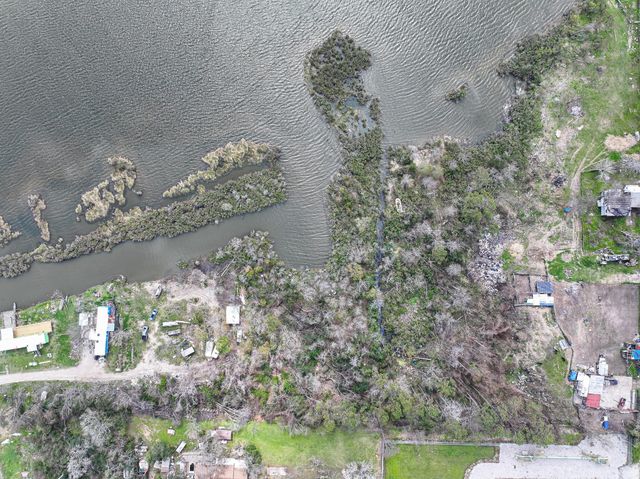 17202 Meadowbrook Drive, Channelview, TX 77530