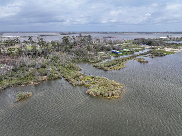 17202 Meadowbrook Drive, Channelview, TX 77530