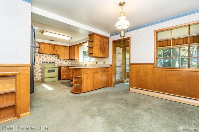 515 Whims Lane, Rochester, MI 48306