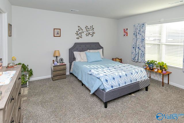 121 Syd Road, Owens Cross Roads, AL 35763