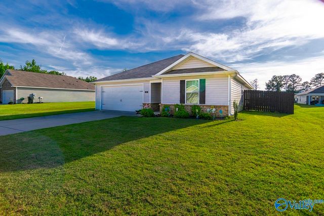 121 Syd Road, Owens Cross Roads, AL 35763