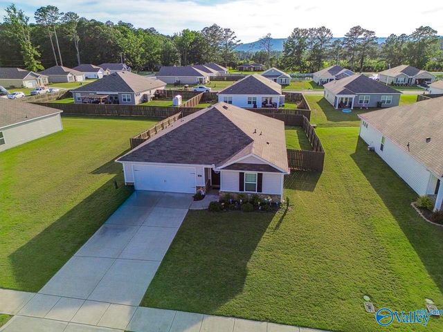 121 Syd Road, Owens Cross Roads, AL 35763