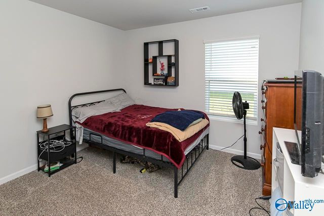 121 Syd Road, Owens Cross Roads, AL 35763