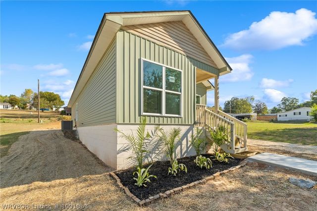 1915 Pryor Avenue, Fort Smith, AR 72904