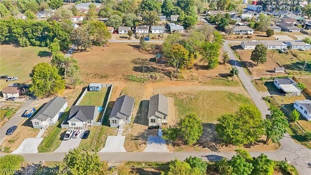 1915 Pryor Avenue, Fort Smith, AR 72904