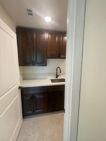 105 2nd St, Marysville, CA 95901
