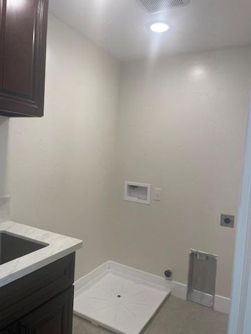 105 2nd St, Marysville, CA 95901