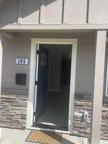 105 2nd St, Marysville, CA 95901