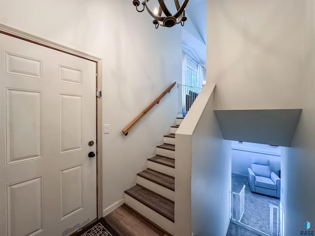 6312 W 66th St Street, Sioux Falls, SD 57106