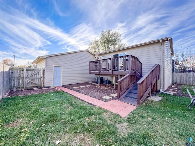 6312 W 66th St Street, Sioux Falls, SD 57106