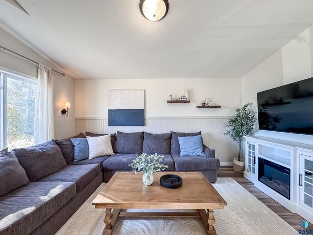 6312 W 66th St Street, Sioux Falls, SD 57106