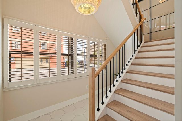 113 176TH AVENUE W, Redington Shores, FL 33708