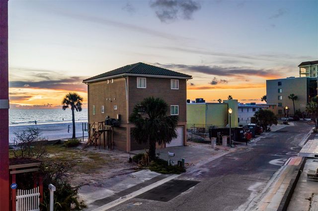 113 176TH AVENUE W, Redington Shores, FL 33708