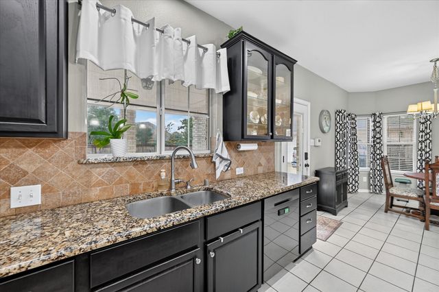 851 Bridle Path, Burleson, TX 76028