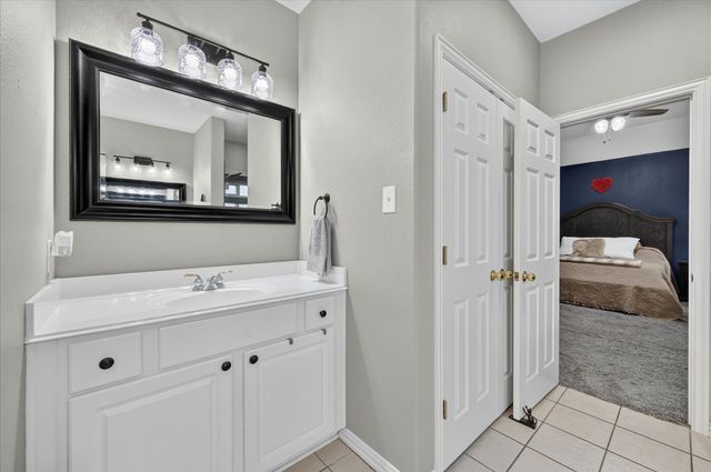 851 Bridle Path, Burleson, TX 76028