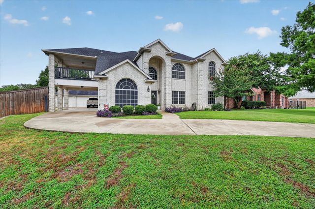 851 Bridle Path, Burleson, TX 76028