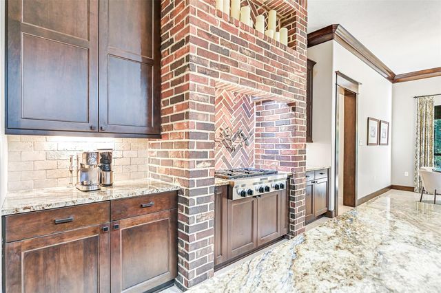 3 Wilderness Trail, Friendswood, TX 77546