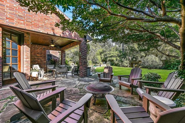 3 Wilderness Trail, Friendswood, TX 77546