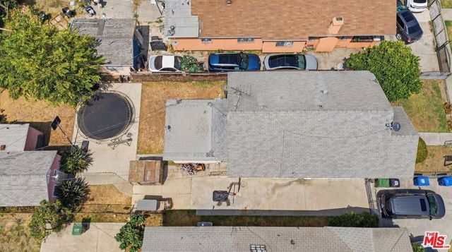 220 E 64th Street, Los Angeles, CA 90003