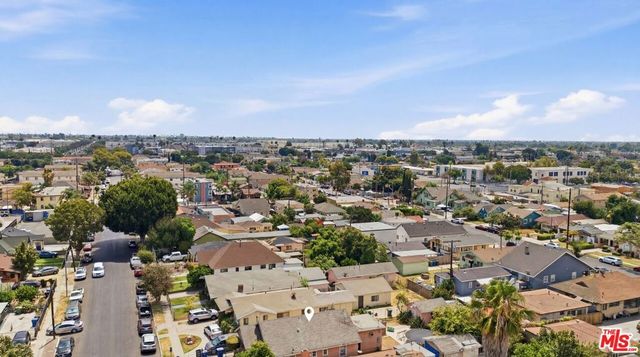220 E 64th Street, Los Angeles, CA 90003