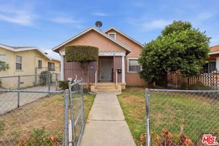 220 E 64th Street, Los Angeles, CA 90003