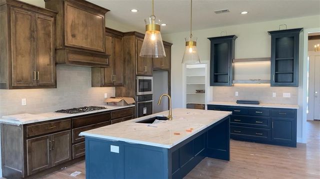 12713 W 174th Street, Overland Park, KS 66221