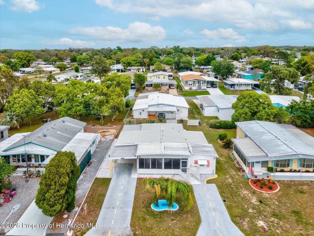 7366 First Loop Avenue, Brooksville, FL 34613