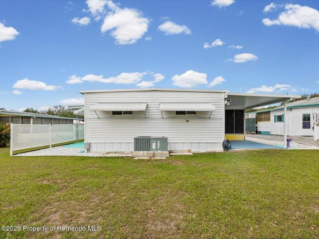 7366 First Loop Avenue, Brooksville, FL 34613