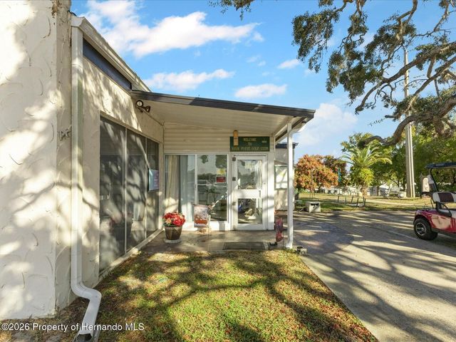 7366 First Loop Avenue, Brooksville, FL 34613