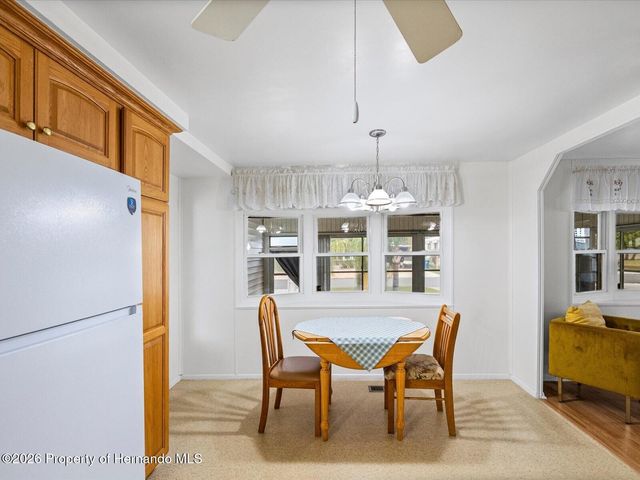 7366 First Loop Avenue, Brooksville, FL 34613