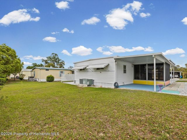 7366 First Loop Avenue, Brooksville, FL 34613