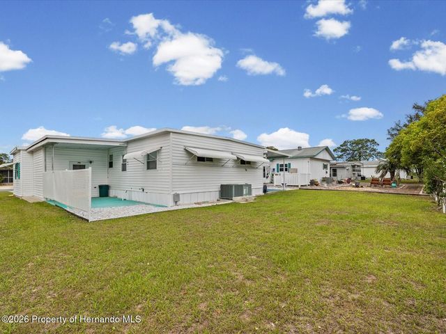 7366 First Loop Avenue, Brooksville, FL 34613