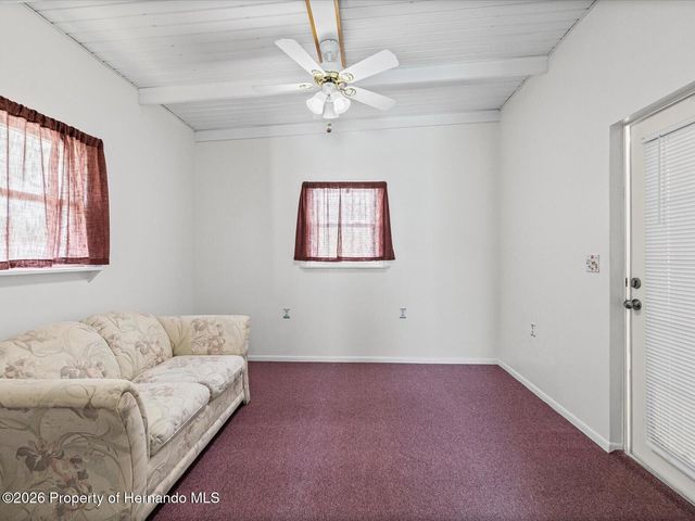 7366 First Loop Avenue, Brooksville, FL 34613