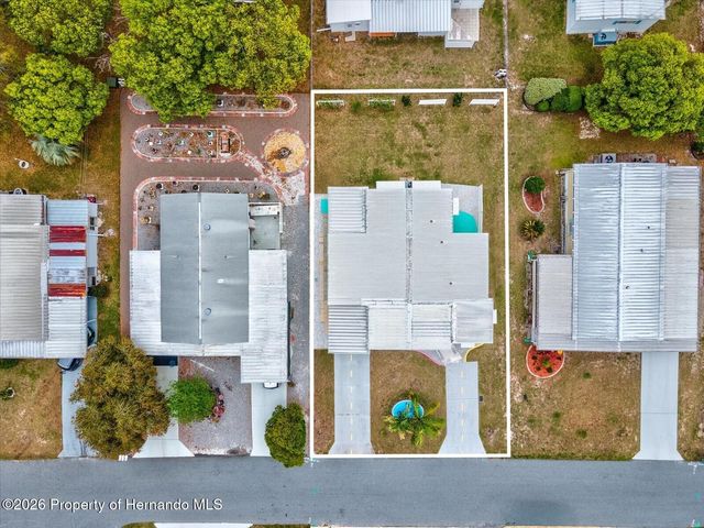 7366 First Loop Avenue, Brooksville, FL 34613