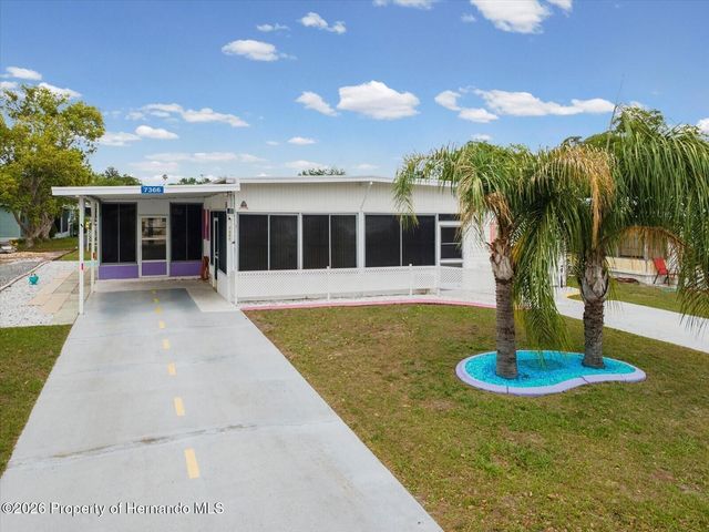 7366 First Loop Avenue, Brooksville, FL 34613