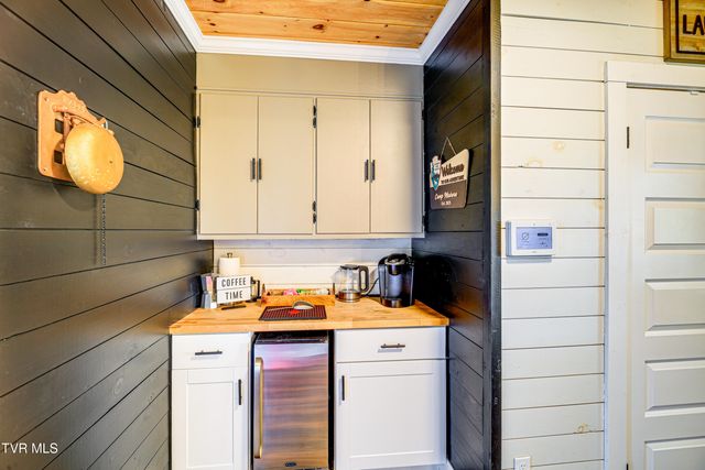 909 Poplar Street, Kingsport, TN 37660