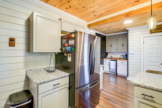 909 Poplar Street, Kingsport, TN 37660