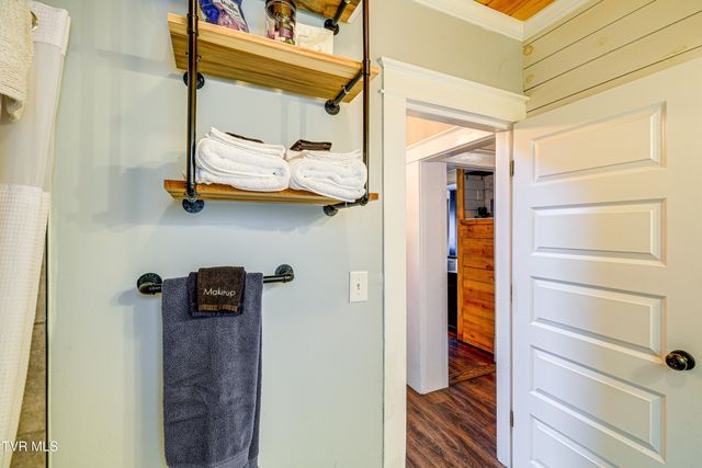 909 Poplar Street, Kingsport, TN 37660