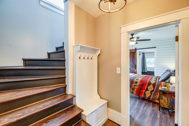 909 Poplar Street, Kingsport, TN 37660