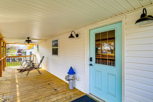 909 Poplar Street, Kingsport, TN 37660