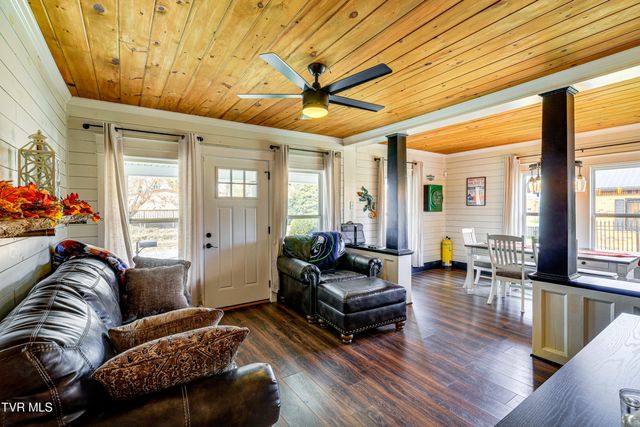 909 Poplar Street, Kingsport, TN 37660