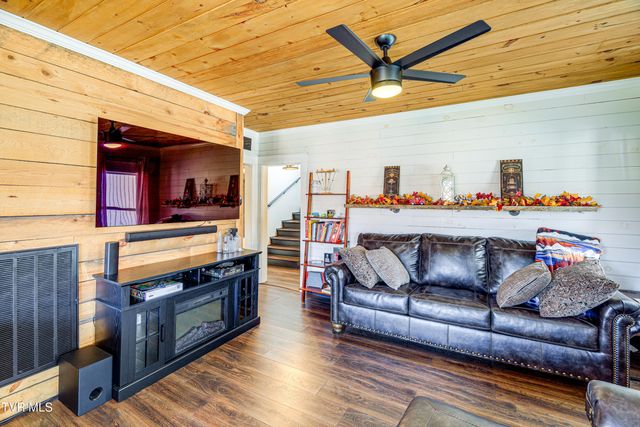 909 Poplar Street, Kingsport, TN 37660