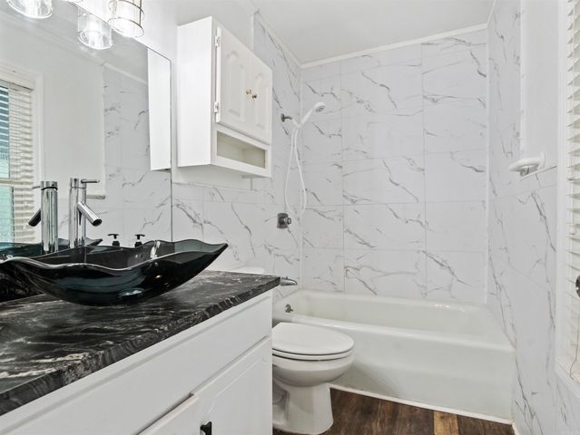 2 Jerez Lane, Hot Springs Village, AR 71909