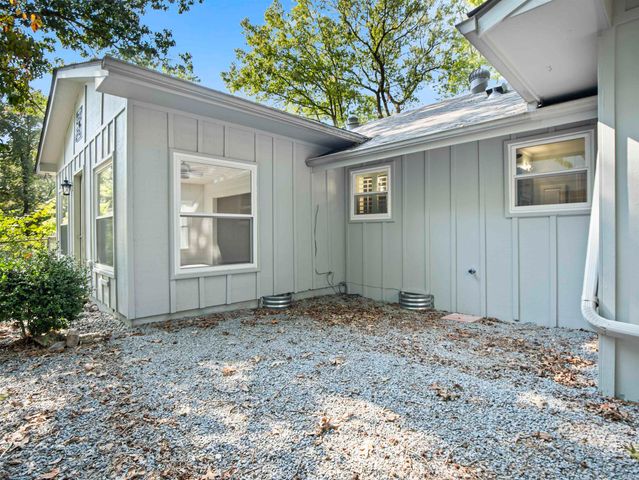 2 Jerez Lane, Hot Springs Village, AR 71909