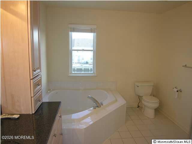 29 Blue Heron Lane, Bayville, NJ 08721